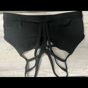 Bombshell sportswear bra!